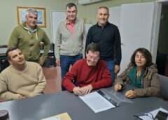 Actividades de Juan Carlos Chalde en la recorrida por la localidad de Oriente