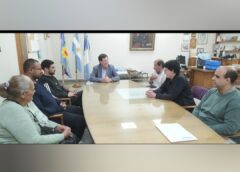 Juan Carlos  Chalde recibió a medallistas de Coronel Dorrego
